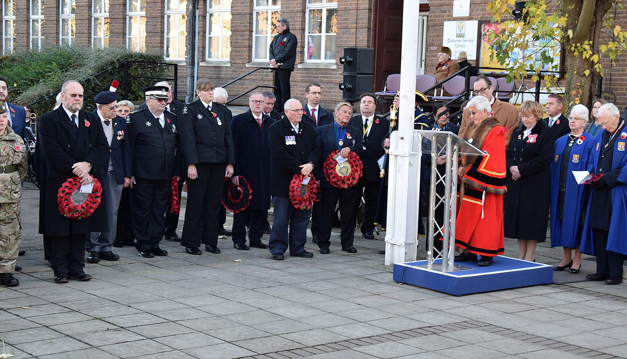 Mayor and Chairman to lead Remembrance Sunday service 2017
