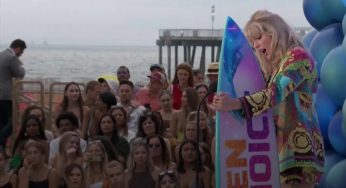 Taylor Swift gender equality speech at Teen Choice awards