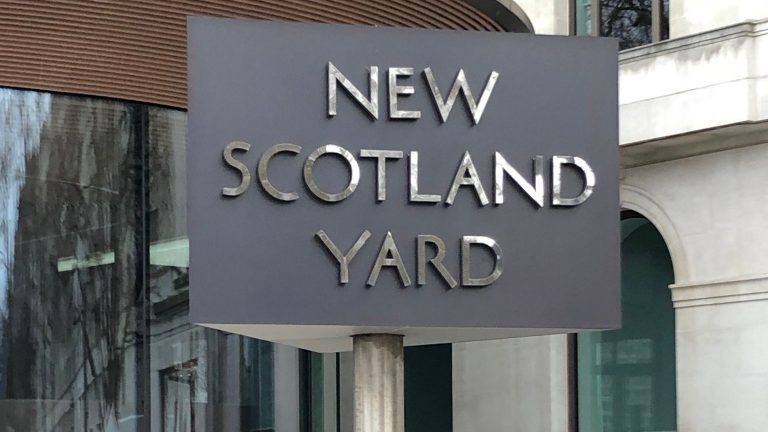 Met Police officer sent sexual Snapchat messages to teenage boy