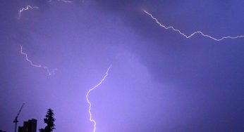 Spectacular Photos of Lightning over Watford Tower nr Croxley Green