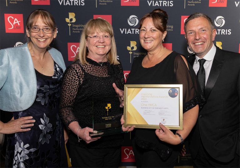 Dedicated Watford charity receives regional award at Chamber of Commerce ceremony
