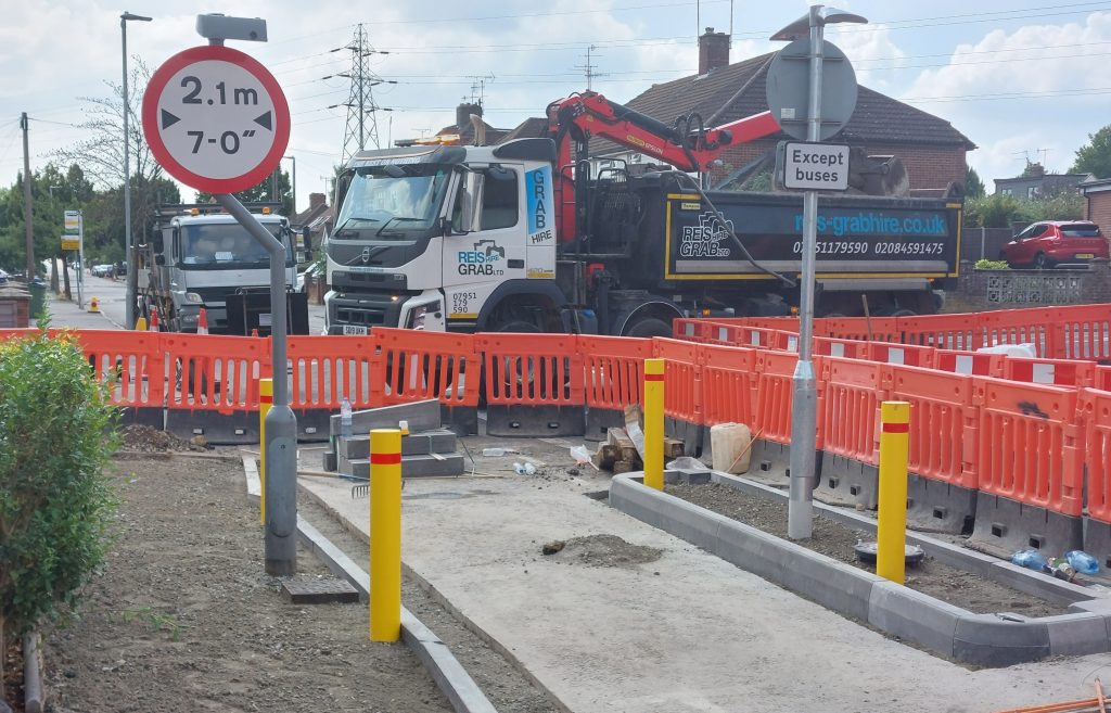 Woodmere Avenue restrictions gets replaced after thousands of car