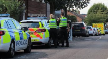 Police and Ambulance rush to man with injury in Watford