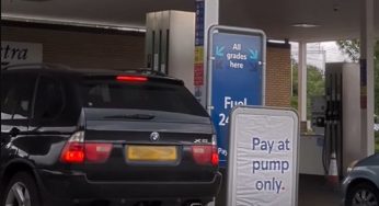 Tesco Petrol Station in Watford Only Accepts Pay at Pump