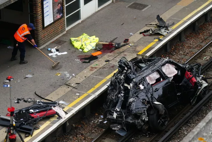 Horrorific car crash on A40 west London leaves woman dead and others injured