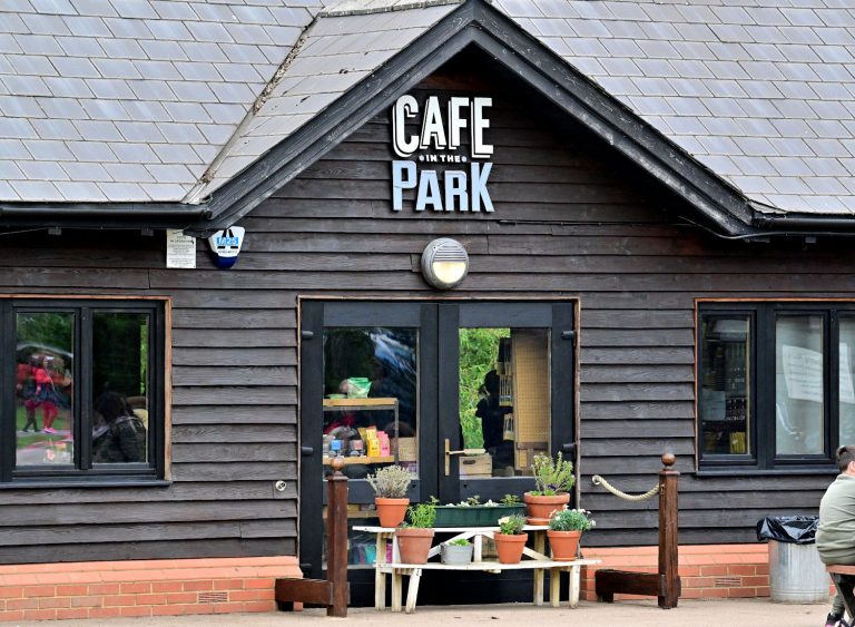 Burglar Pleads Guilty to Café in Rickmansworth Aquadrome Park Burglary and Criminal Damage